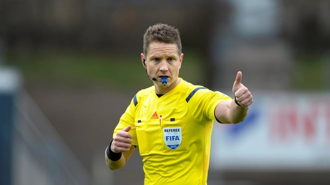 Halvleg - Barcelona kalder! ☎️